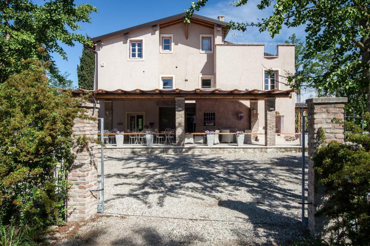 Vila Casa Al Fiume Ponti sul Mincio Exteriér fotografie